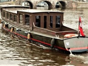 Private boat tour Amsterdam canals HRH