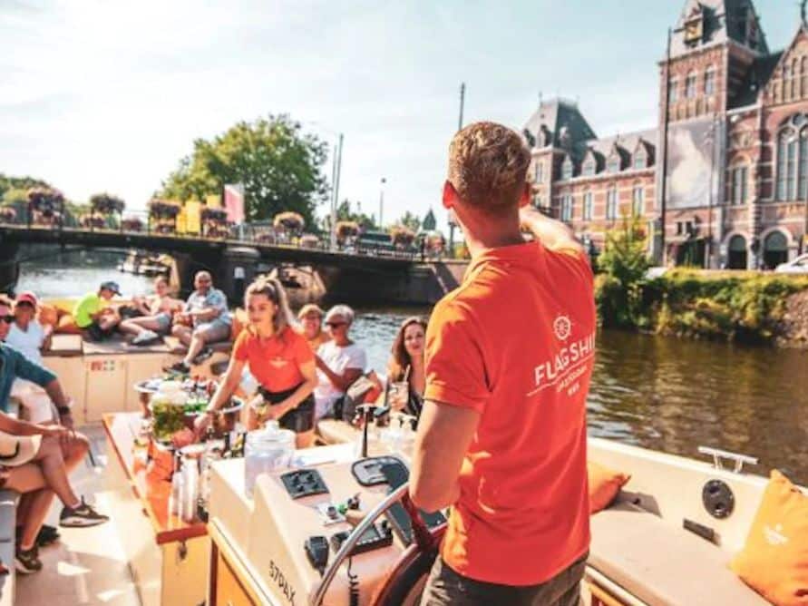 Grachtenfahrt mit BBQ / Grillparty am Boot (10-20 Personen)