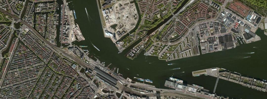 Eine Hafenfahrt in Amsterdam auf dem IJ mit der Harbour Cruise dem Pfannkuchenschiff oder der Hafensafari Hafenfahrt Amsterdam IJ Harbour Cruise Pfannkuchenschiff Hafensafari