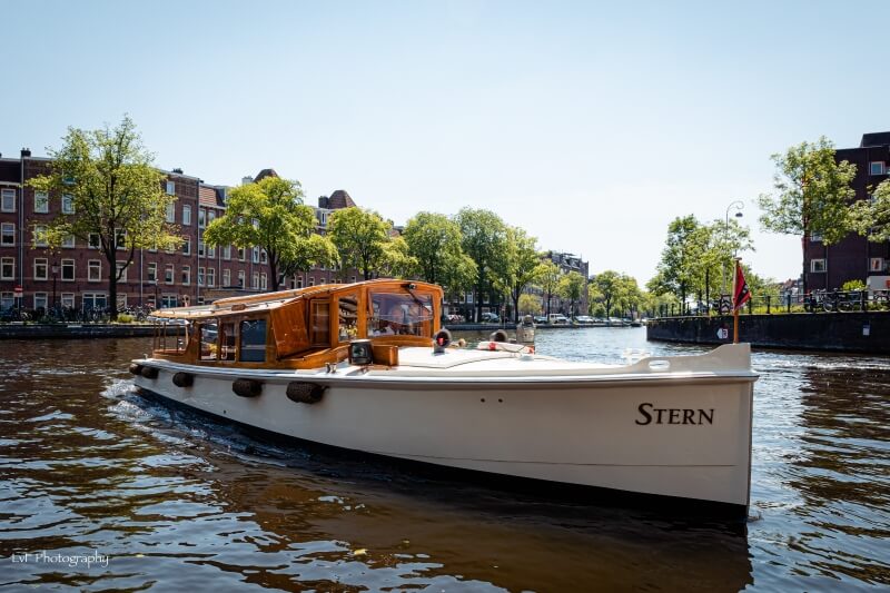 ‚Stern‘: klassisches Luxus-Salonboot